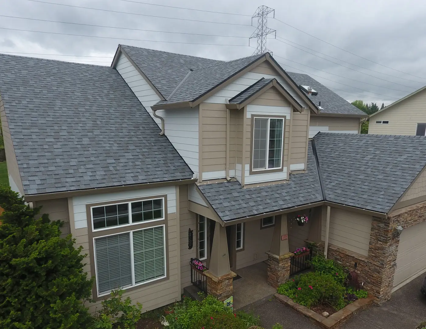 House with Asphalt roof.